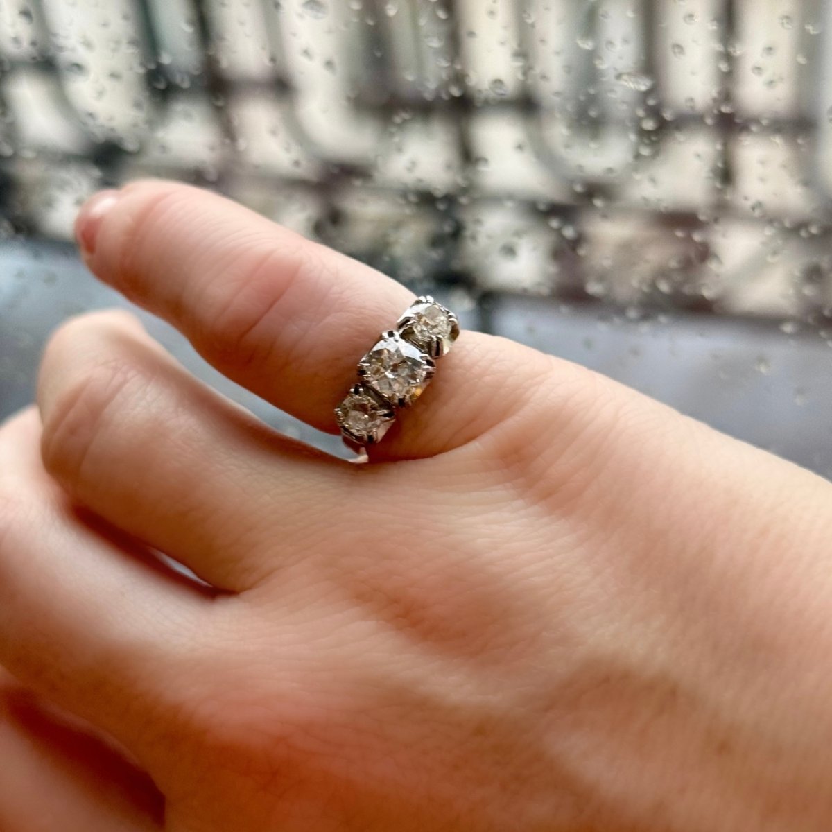 Bague Jarretière en platine et diamants - Castafiore