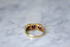 Bague jarretière rubis birmans et diamants - Castafiore