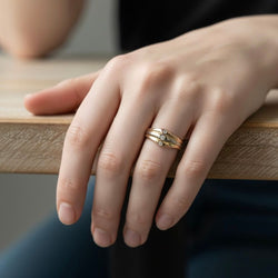 Bague Jonc CARTIER en or jaune, or blanc, or rose et diamants - Castafiore