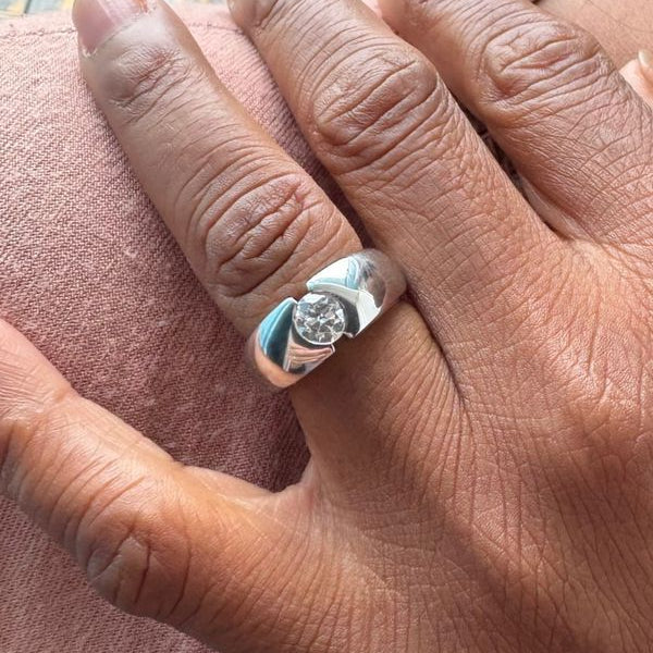 Bague Jonc en or blanc et diamant - Castafiore