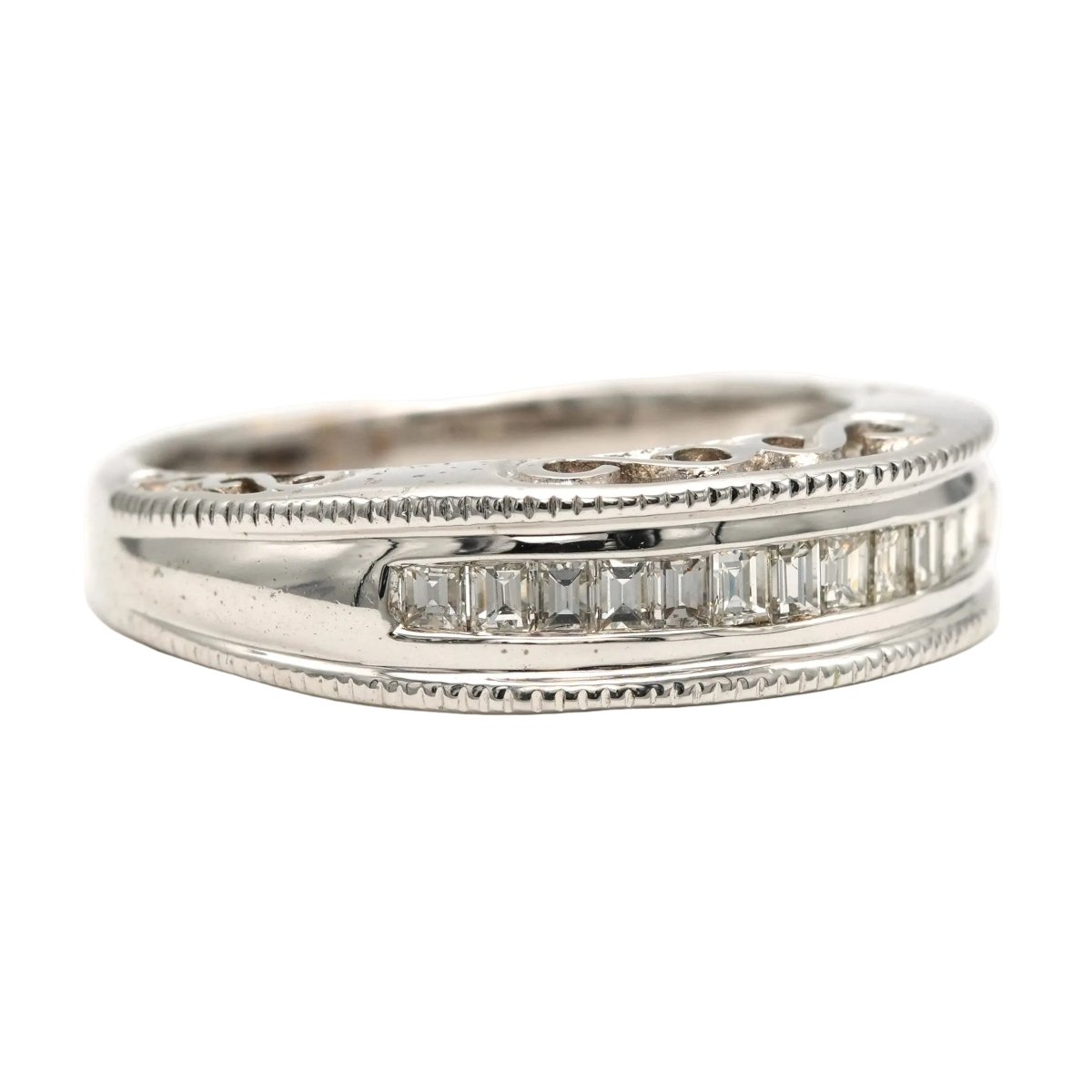 Bague Jonc en or blanc et diamants - Castafiore