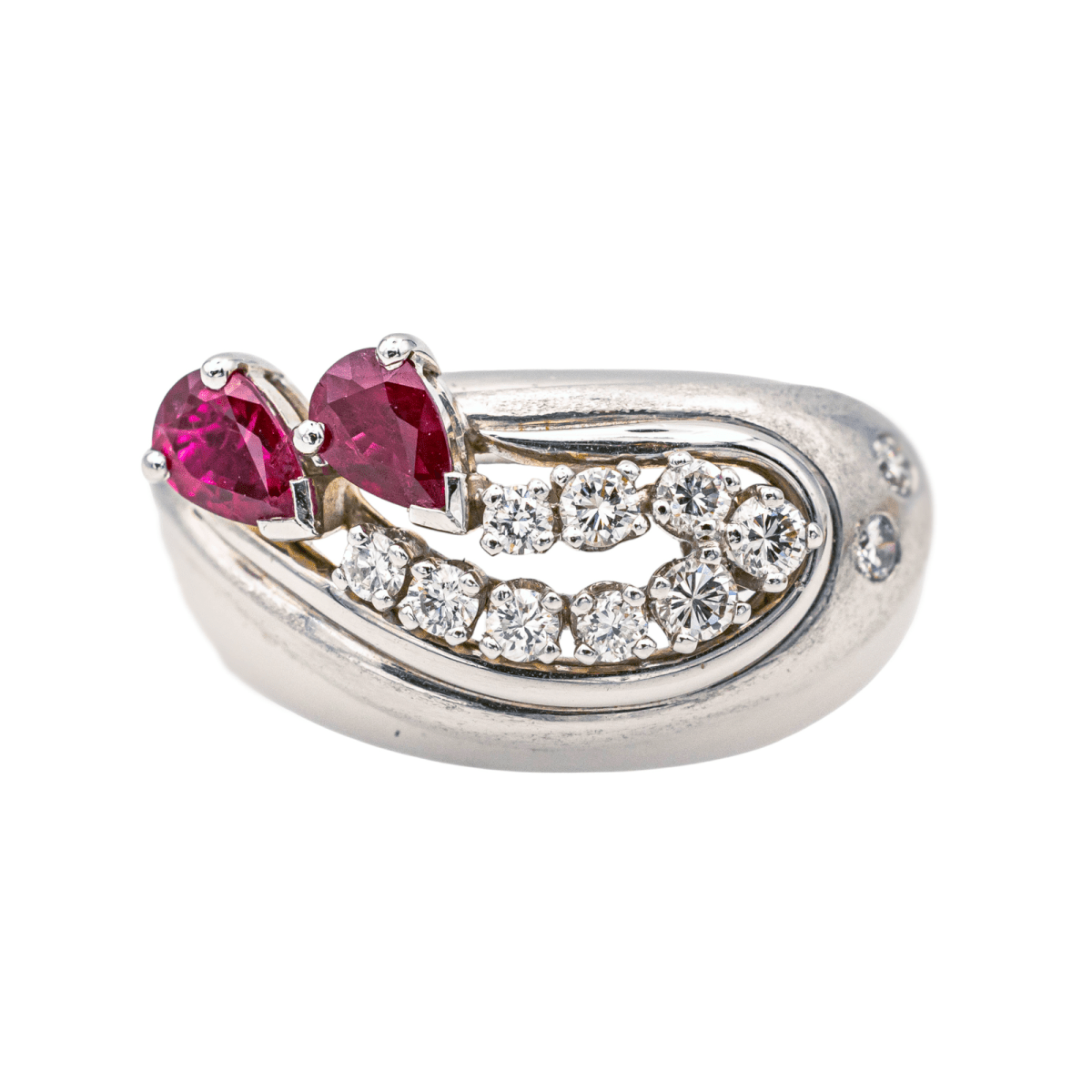 Bague Jonc en or blanc, platine, rubis et diamants - Castafiore