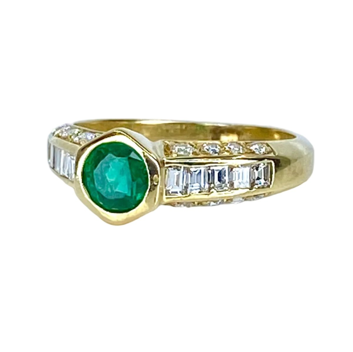 Bague Jonc en or jaune, émeraude et diamants - Castafiore