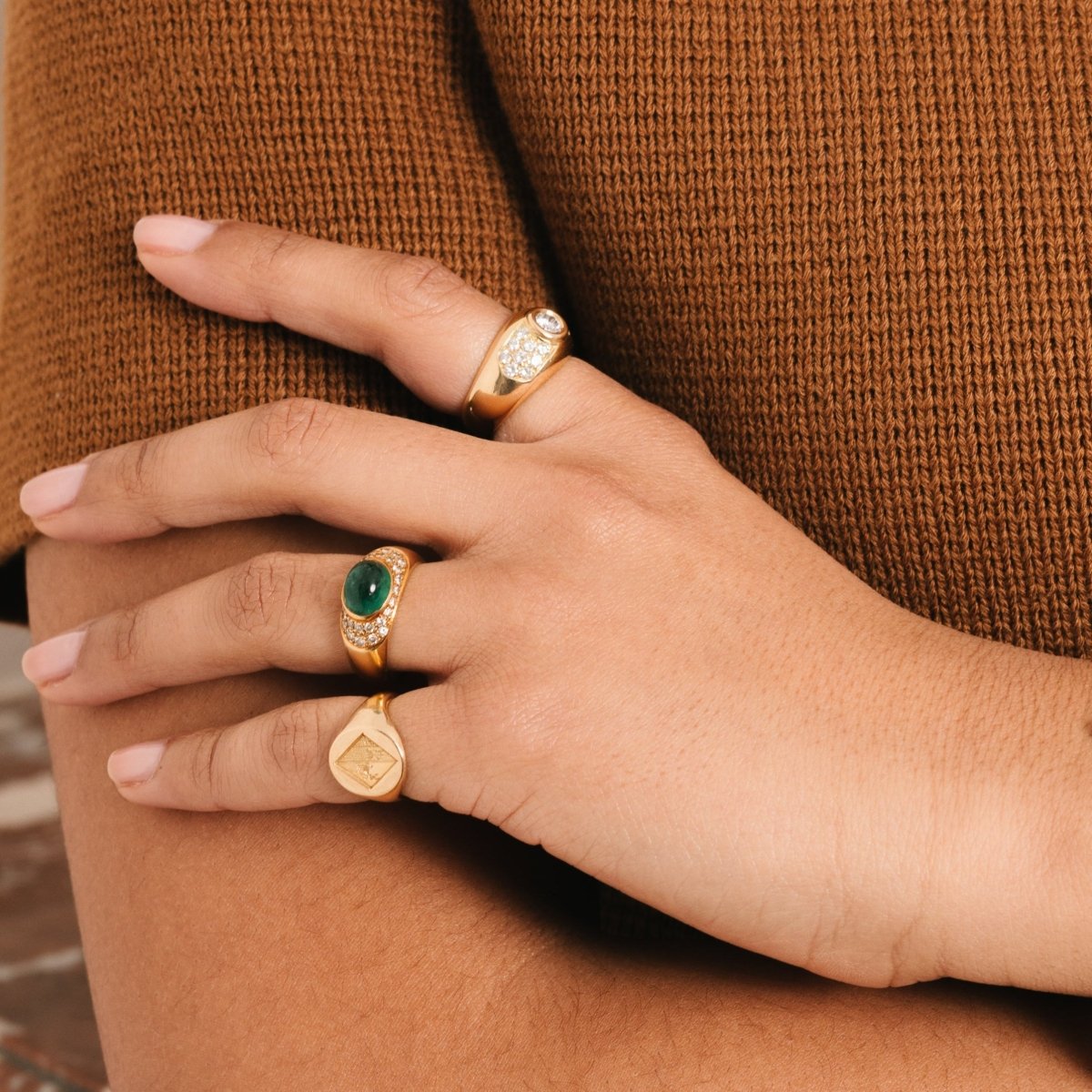 Bague Jonc en or jaune émeraude et diamants - Castafiore