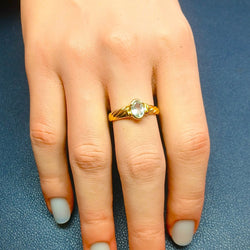 Bague Jonc en or jaune et aigue - marine - Castafiore