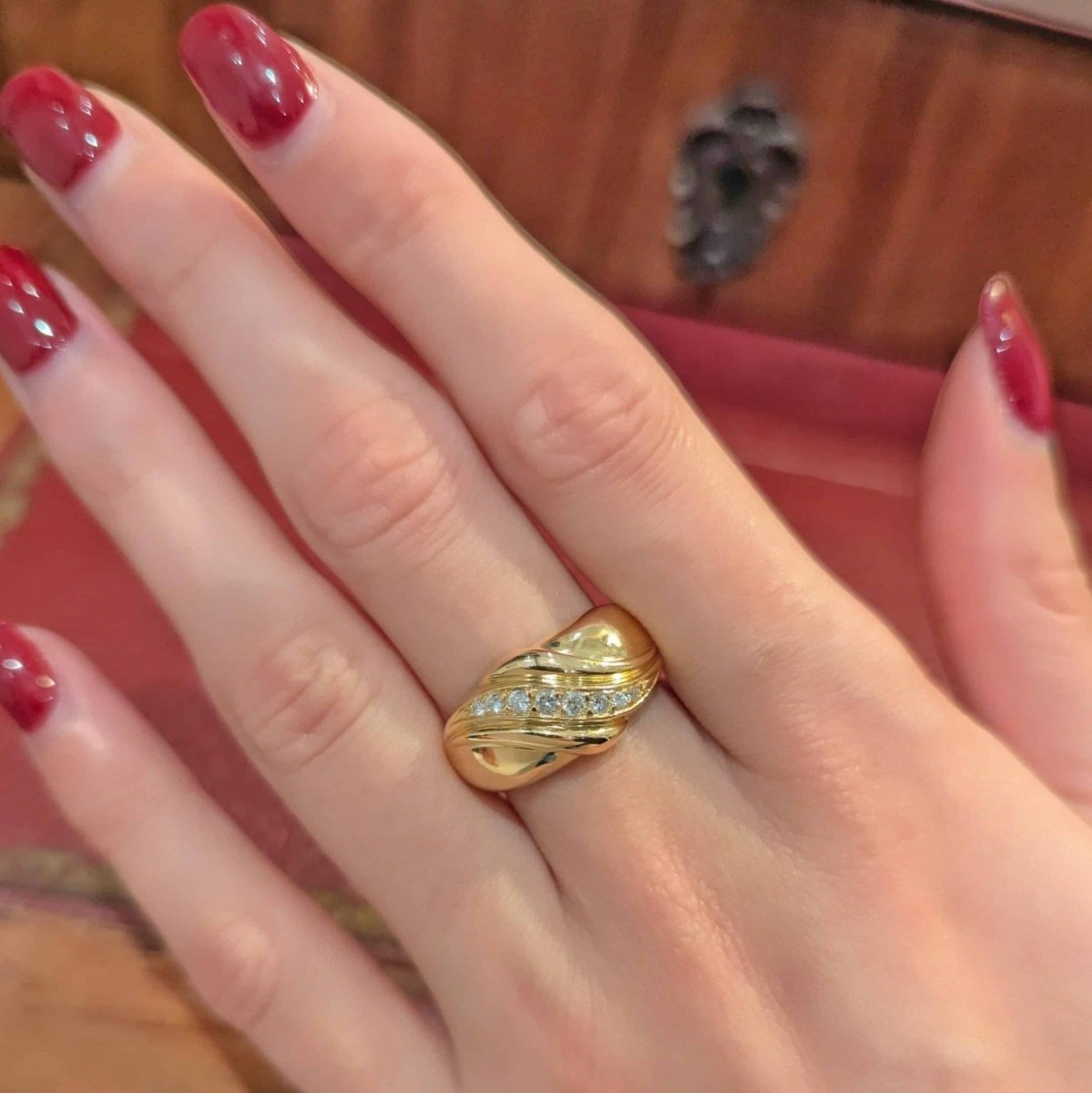 Bague Jonc en or jaune et diamant - Castafiore