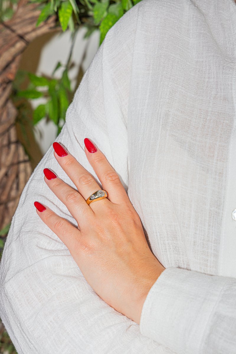 Bague Jonc en or jaune et diamant - Castafiore