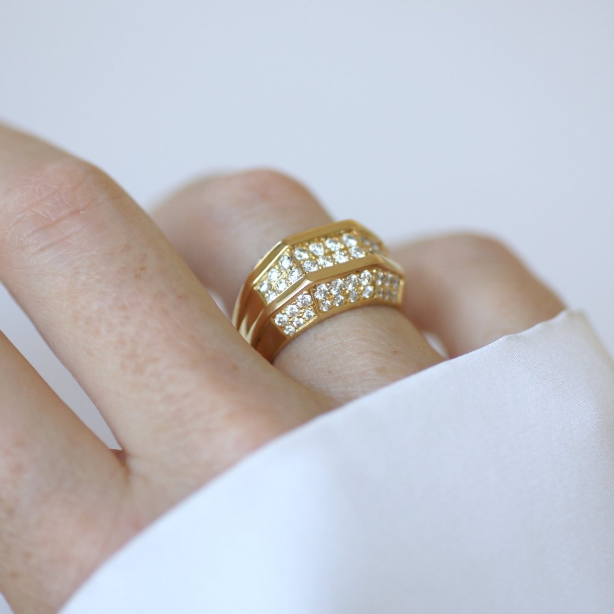 Bague Jonc en or jaune et diamants - Castafiore