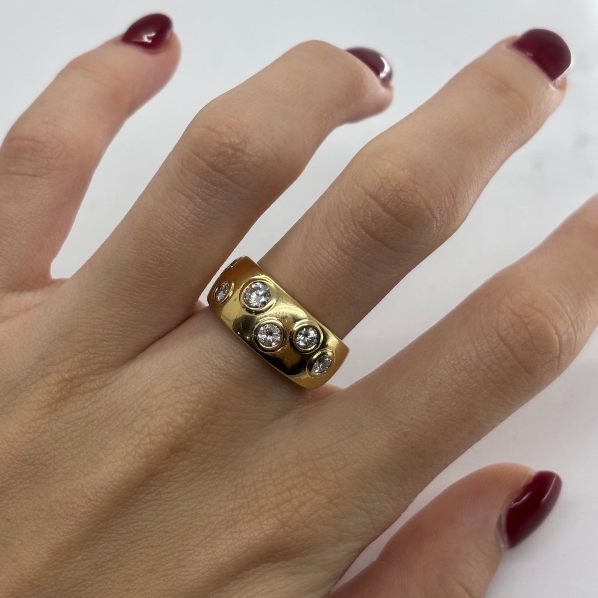 Bague Jonc en or jaune et diamants - Castafiore