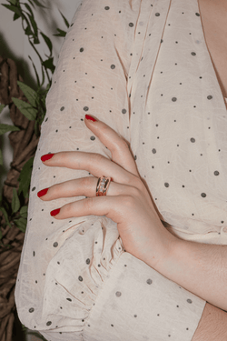 Bague Jonc en or jaune et diamants - Castafiore