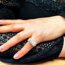 Bague Jonc en or jaune et diamants - Castafiore