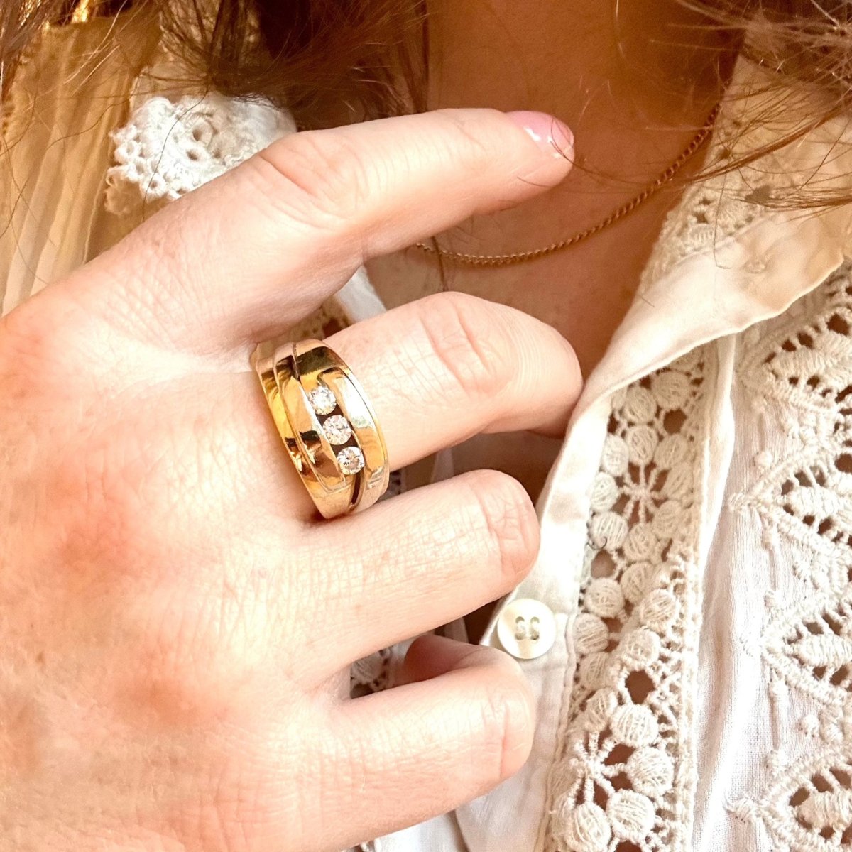 Bague jonc en or jaune et or gris et diamant - Castafiore