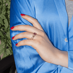 Bague Jonc en or jaune, rubis et diamants - Castafiore