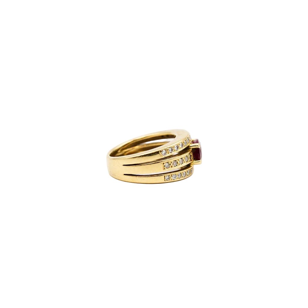 Bague Jonc en or jaune, rubis et diamants - Castafiore