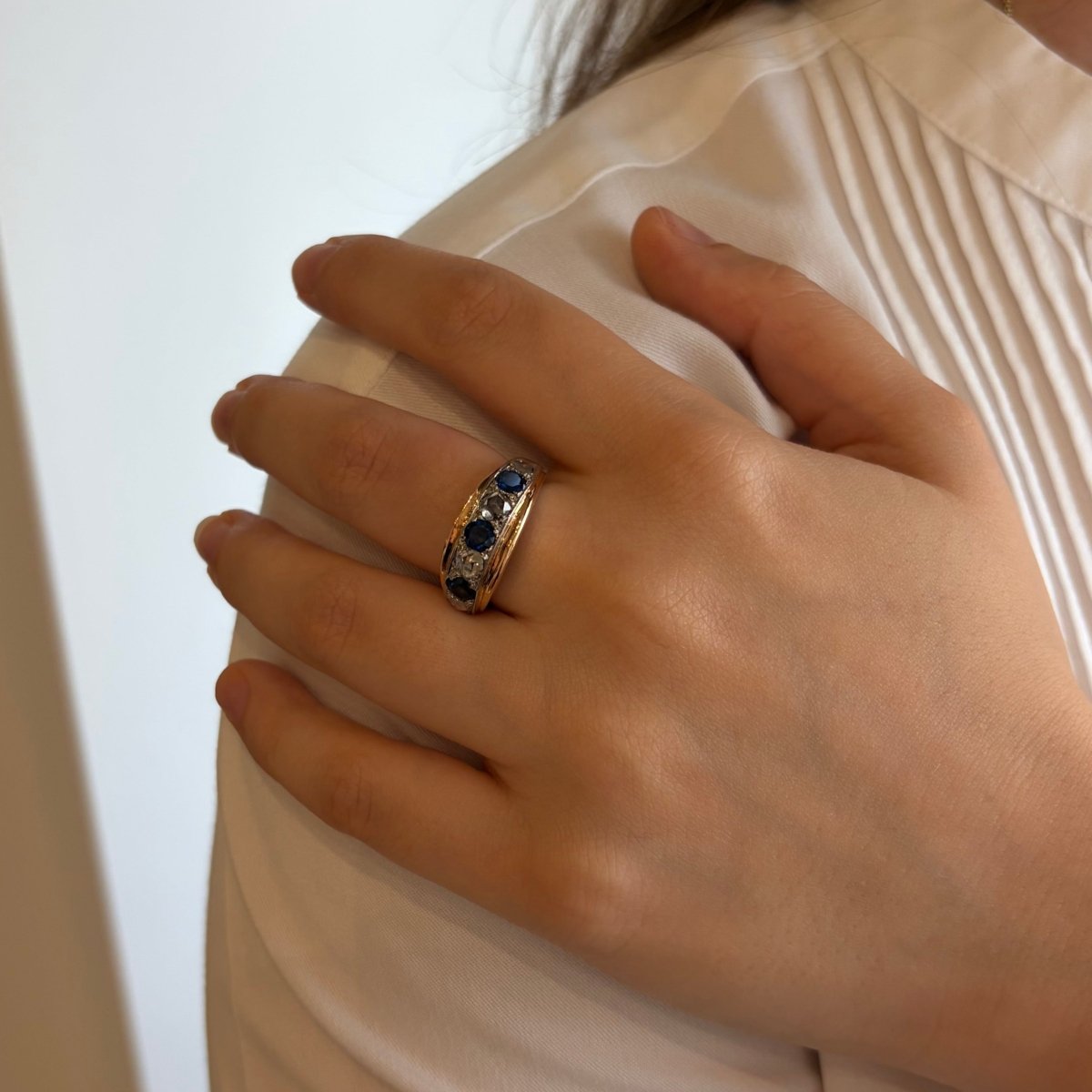 Bague Jonc en or rose, or blanc, saphirs et diamants - Castafiore