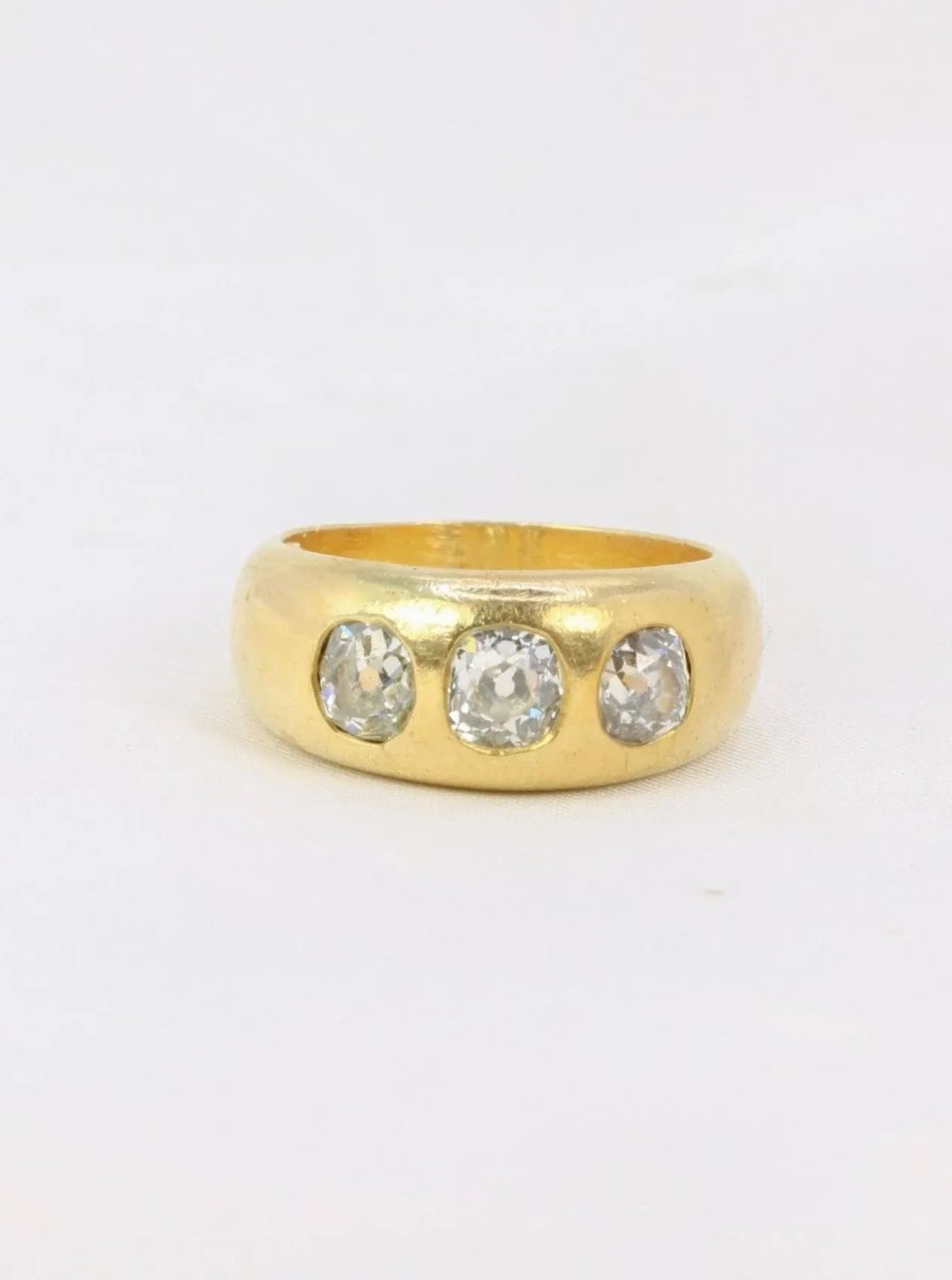 Bague jonc or diamants taille ancienne - Castafiore