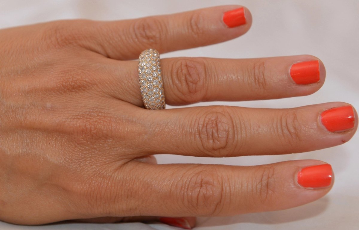 Bague jonc or jaune en diamant de la maison Chaumet - Castafiore