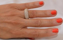 Bague jonc or jaune en diamant de la maison Chaumet - Castafiore