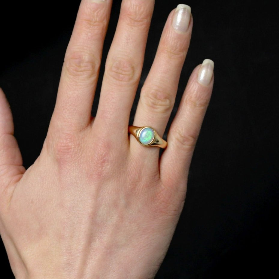 Bague jonc or jaune opale - Castafiore