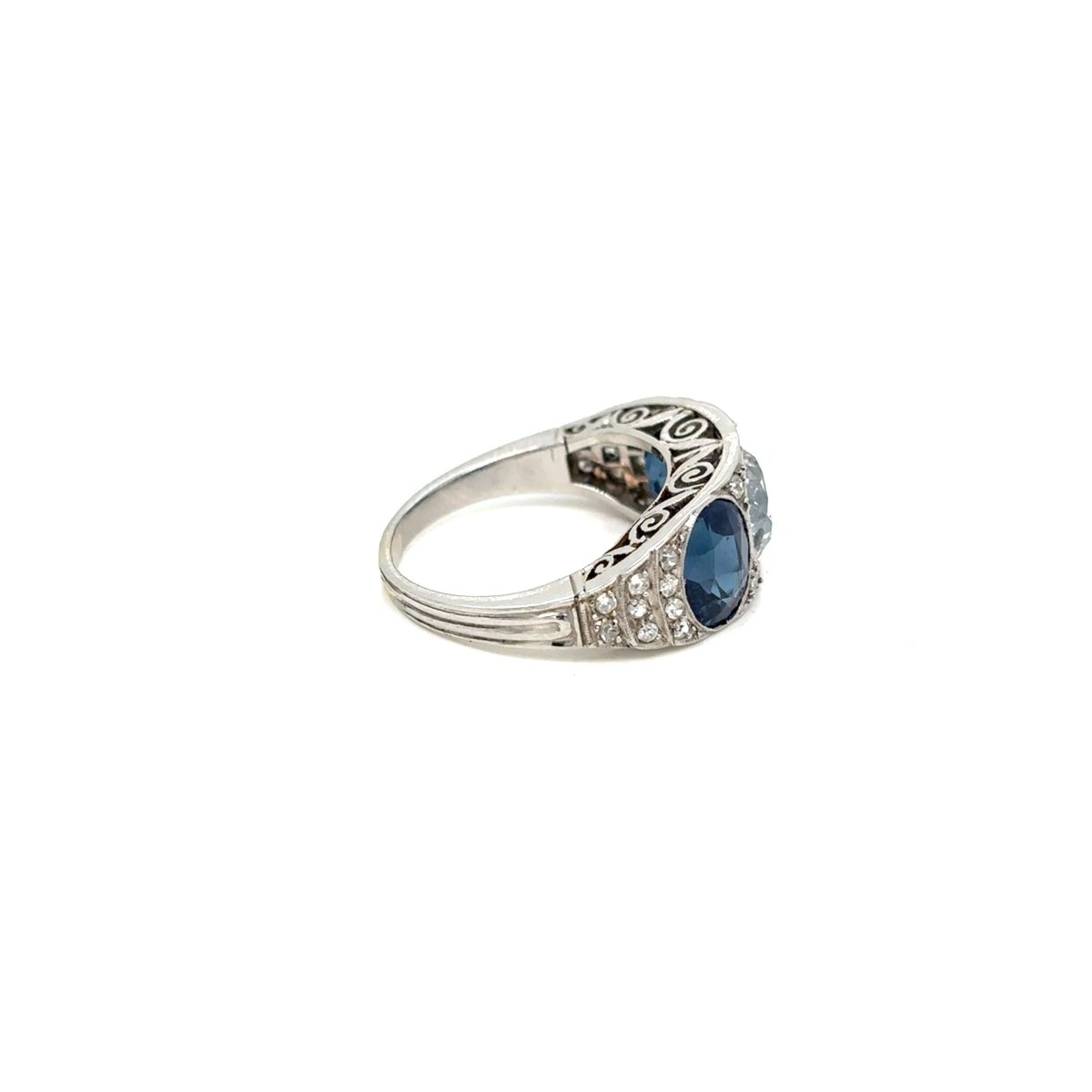 Bague Jonc platine, saphir et diamant - Castafiore