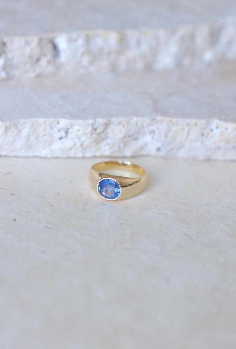 Bague Jonc Saphir de Ceylan 1,30 Cts sur Or Jaune - Castafiore