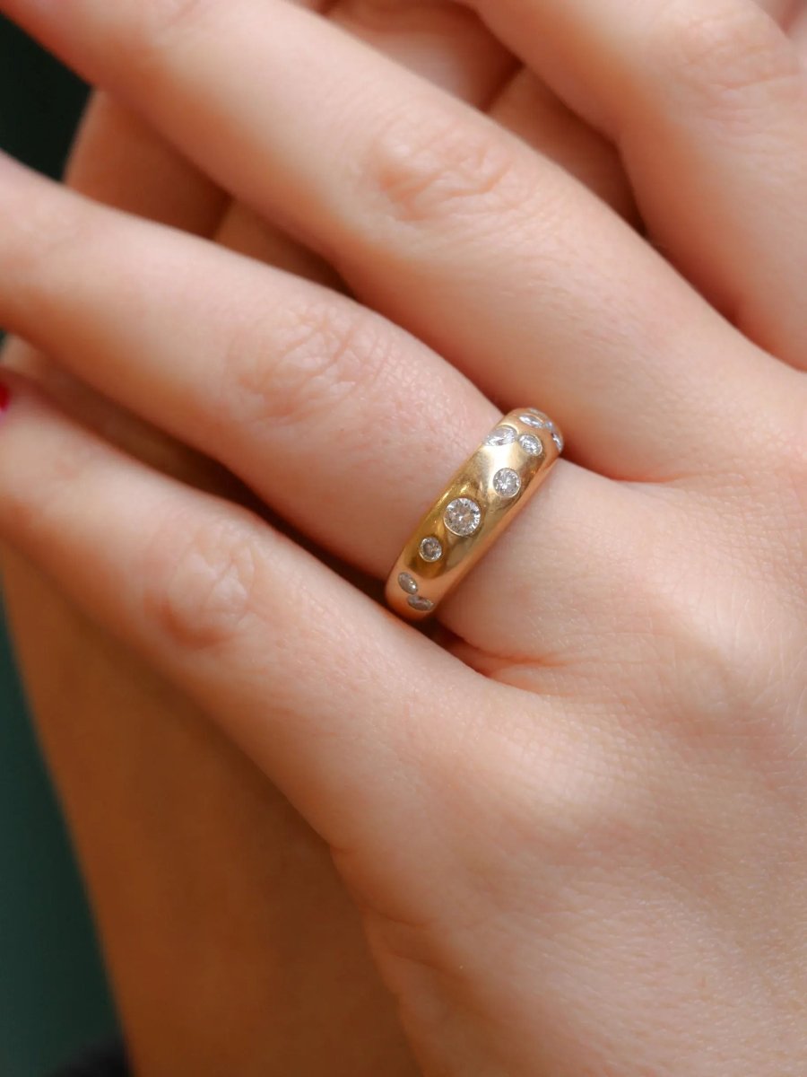 Bague jonc vintage en or et diamants - Castafiore