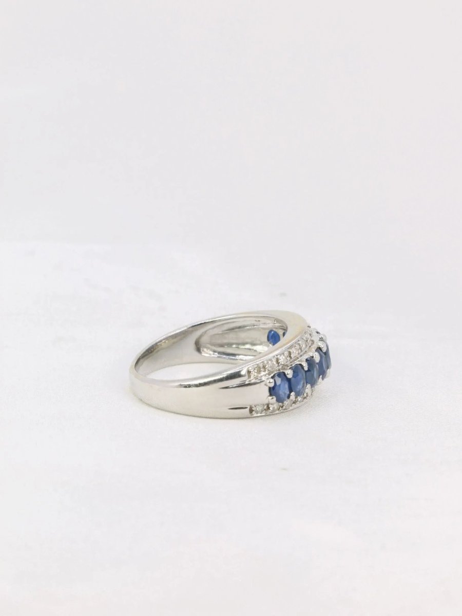 Bague jonc vintage or blanc diamants saphirs ovales - Castafiore