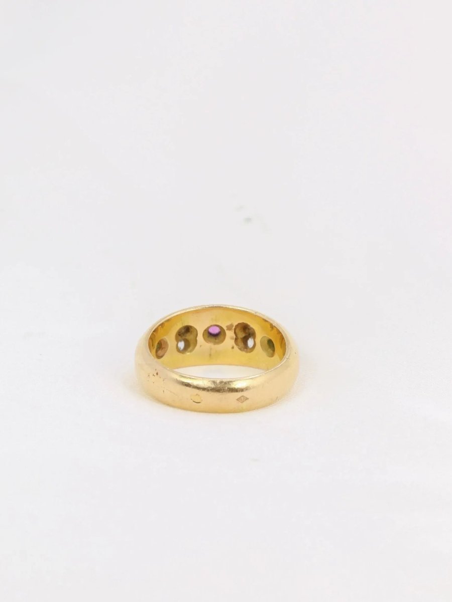 Bague jonc vintage or émeraudes rubis diamants - Castafiore