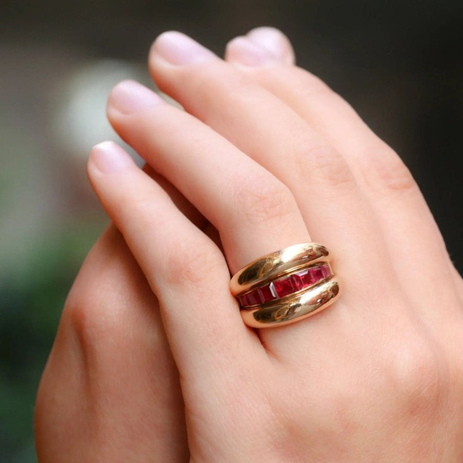 Bague jonc vintage rubis calibrés - Castafiore