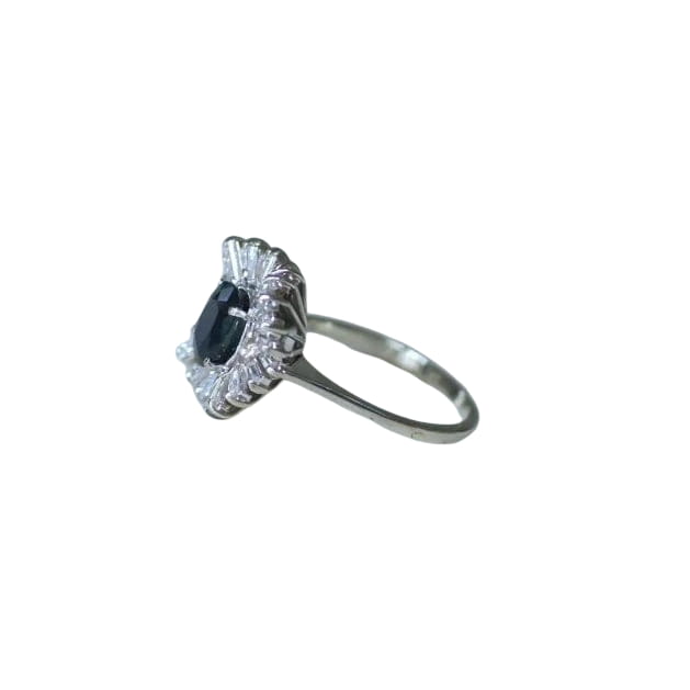 Bague Jupe Saphir et Diamants sur Or Blanc - Castafiore