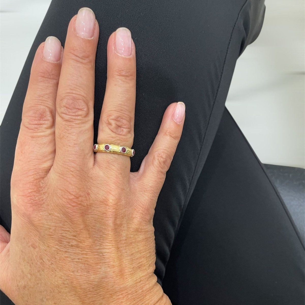 Bague MACRI "Classica" en or jaune et rubis - Castafiore