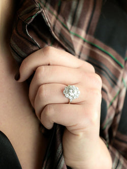 Bague marguerite ancienne diamants taille ancienne 3 carats - Castafiore