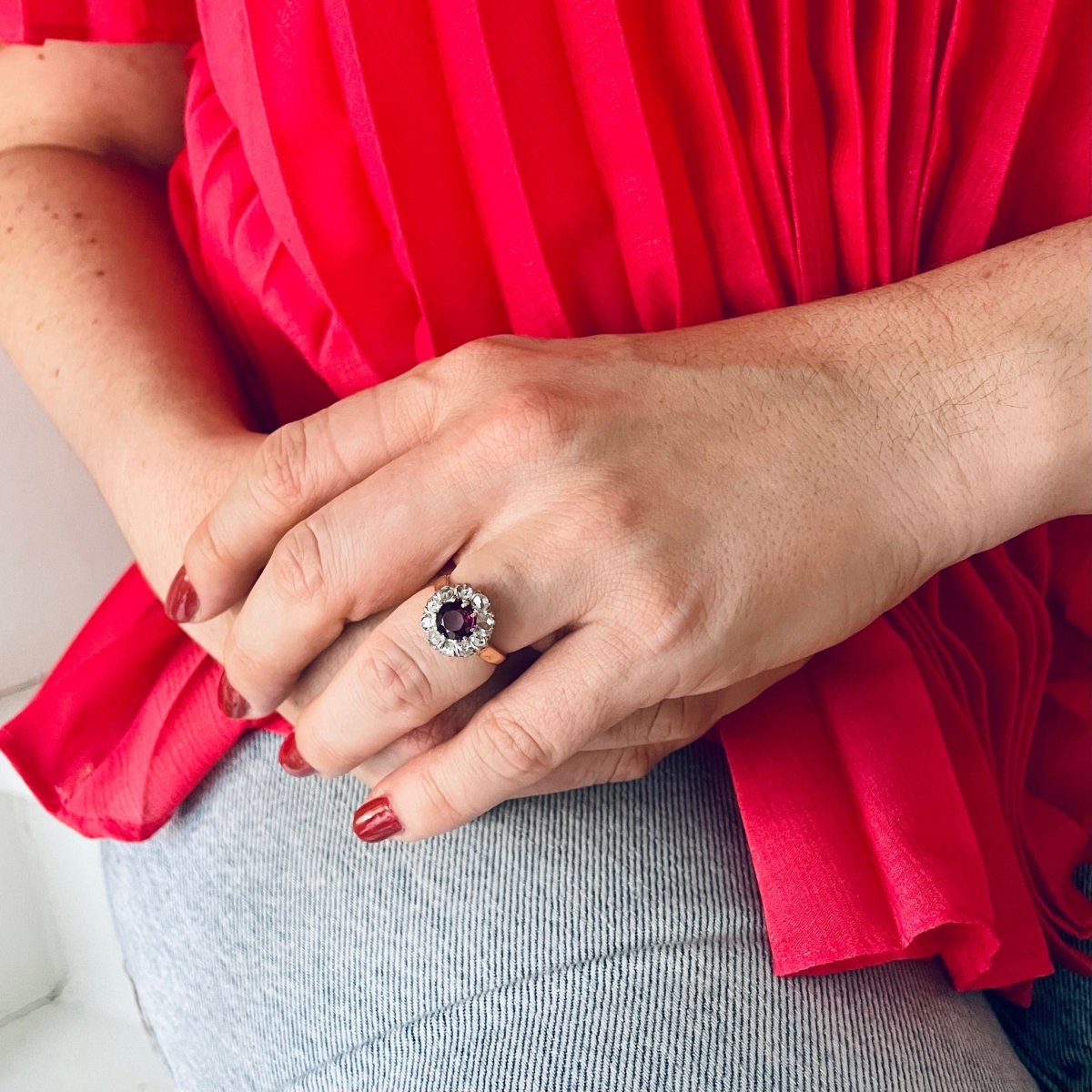Bague marguerite ancienne rhodolite et diamants en or rose - Castafiore