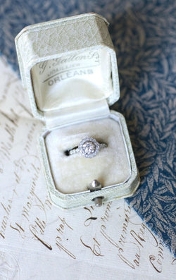 Bague Marguerite Art Deco Diamants sur Platine - Castafiore