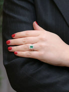 Bague marguerite carrée or blanc émeraude diamants - Castafiore