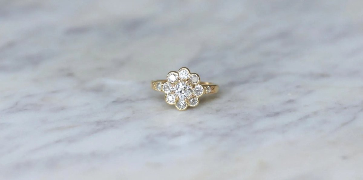 Bague Marguerite Diamants 1.80 Cts Or jaune - Castafiore