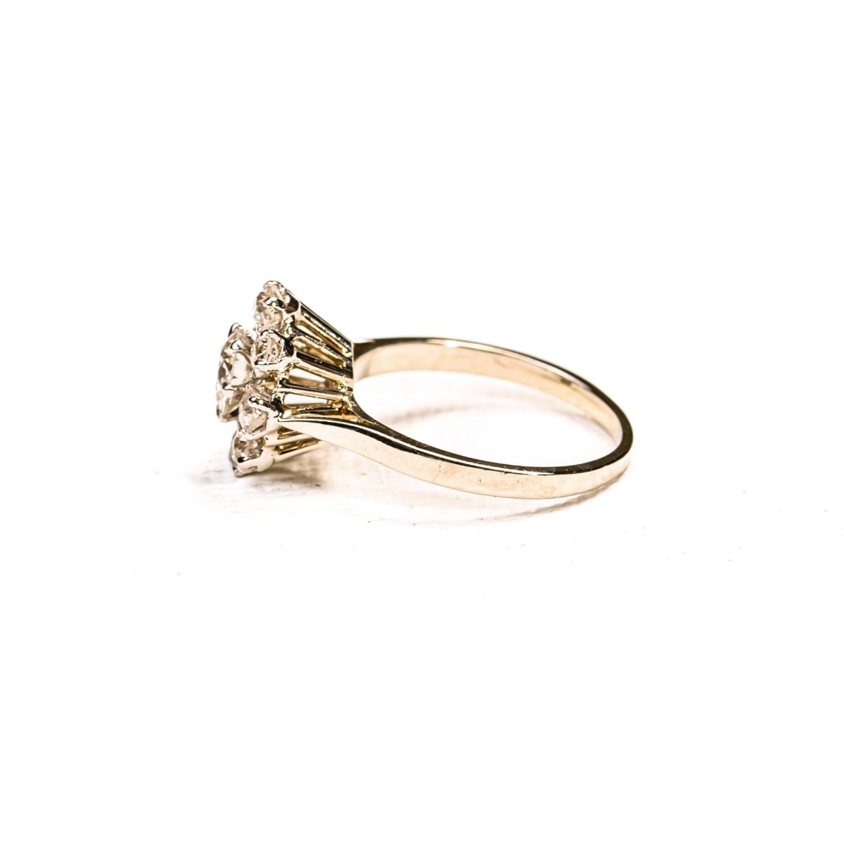 Bague Marguerite diamants en or blanc et platine - Castafiore