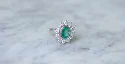 Bague marguerite Emeraude 1.60 Cts et diamants - Castafiore
