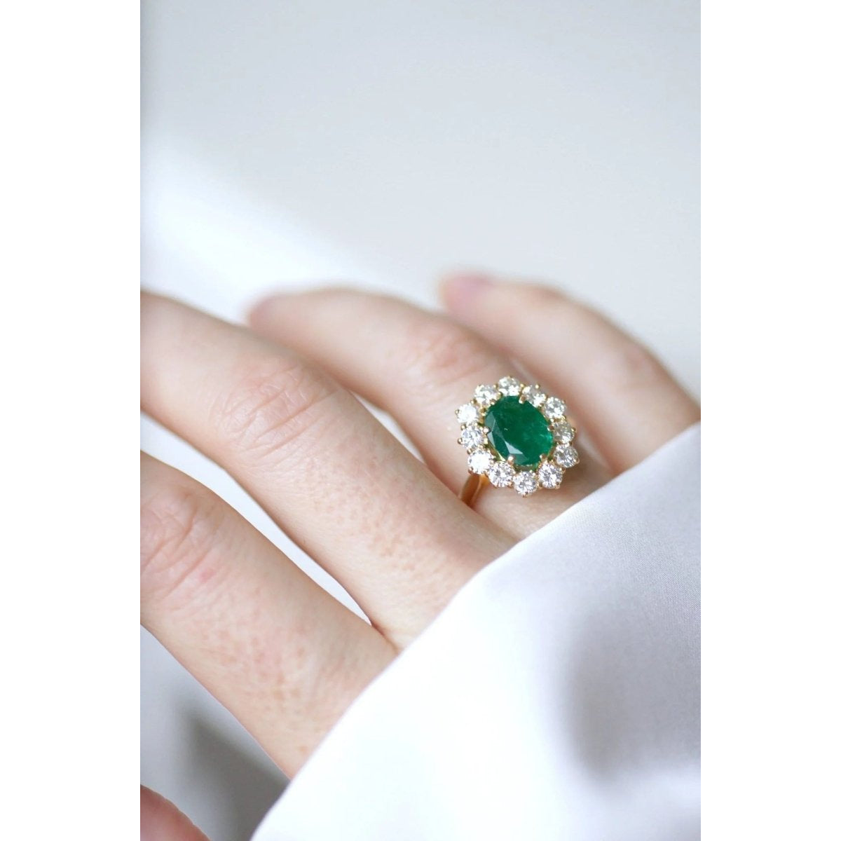 Bague marguerite émeraude 2,00 Cts et diamants - Castafiore