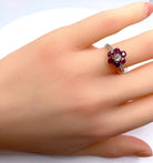 Bague marguerite en or 18 carats en rubis et diamants - Castafiore