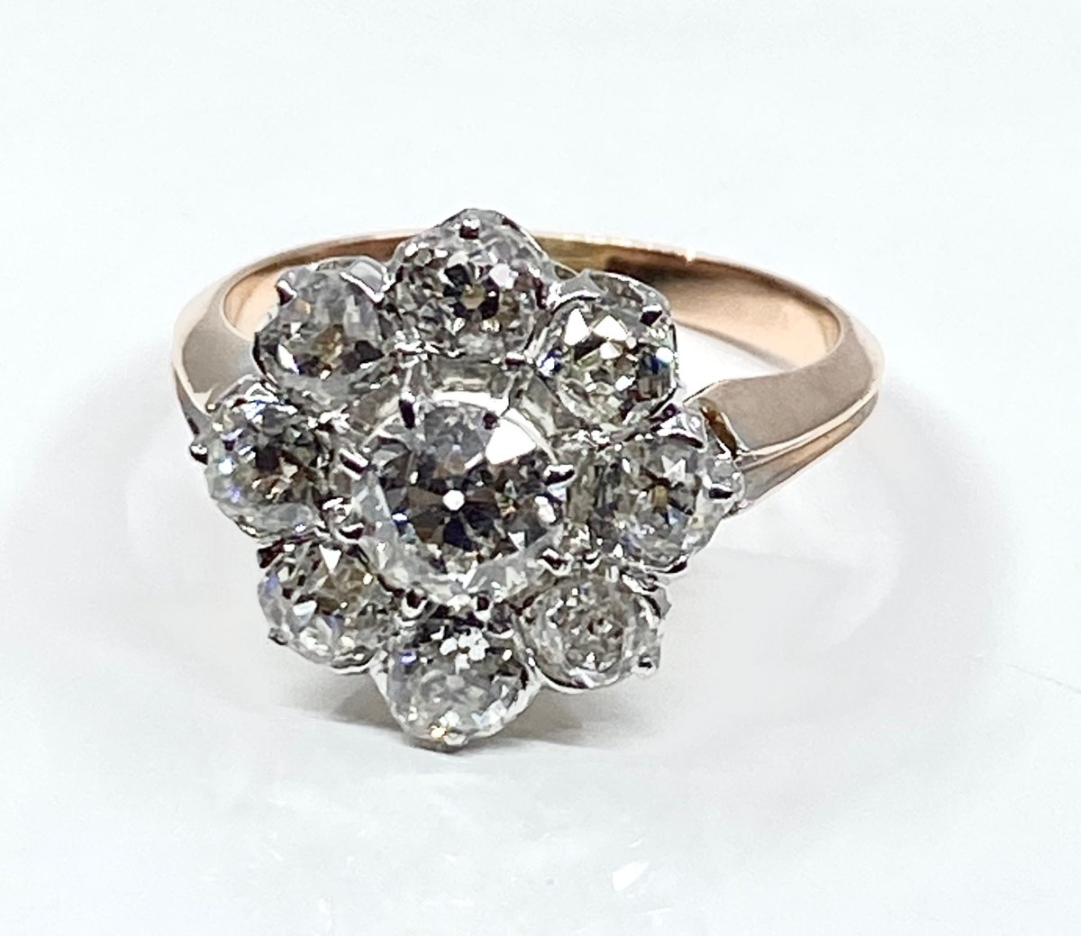 Bague marguerite en or 18 carats et diamants - Castafiore