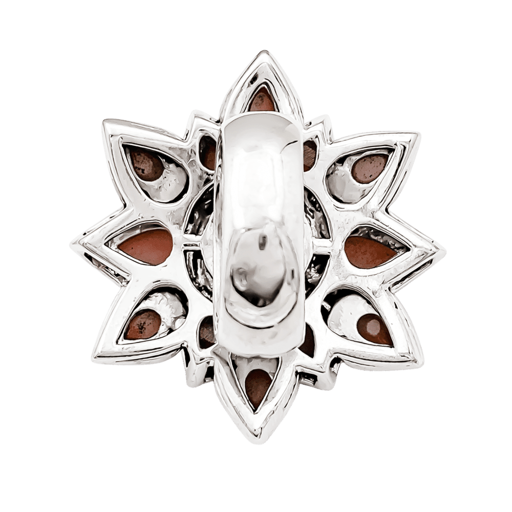 Bague Marguerite en or blanc, corail et diamants - Castafiore