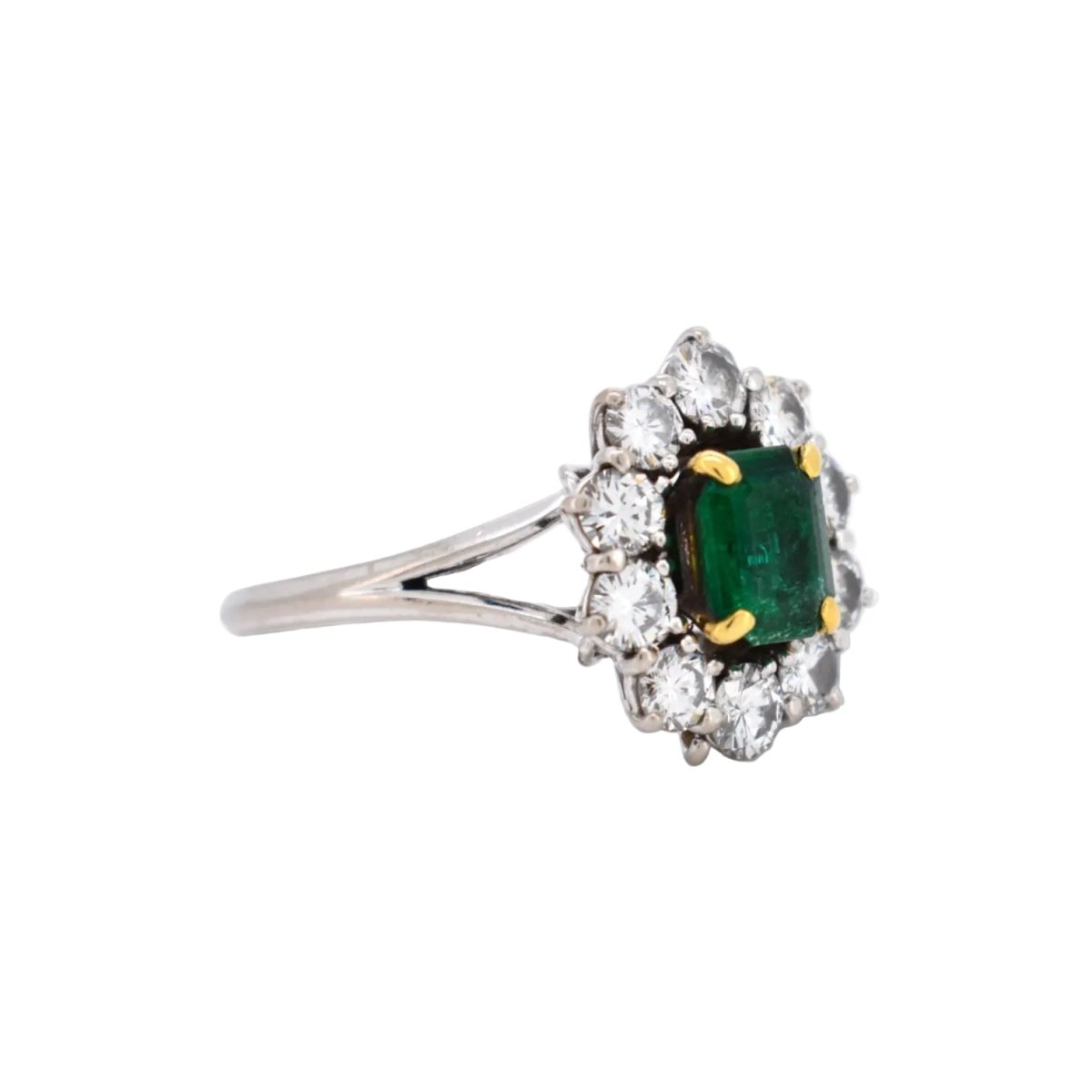 Bague Marguerite en or blanc, émeraude et diamants - Castafiore