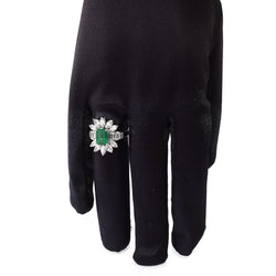 Bague Marguerite en or blanc, émeraude et diamants - Castafiore