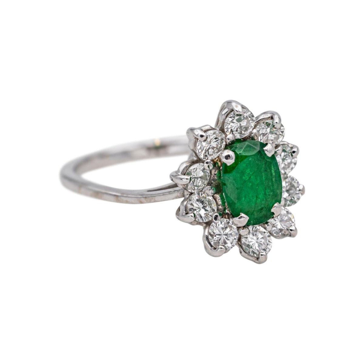 Bague Marguerite en or blanc, émeraude et diamants - Castafiore