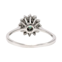 Bague Marguerite en or blanc, émeraudes et diamants - Castafiore