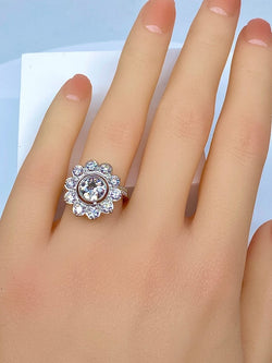 Bague marguerite en or blanc et diamant - Castafiore