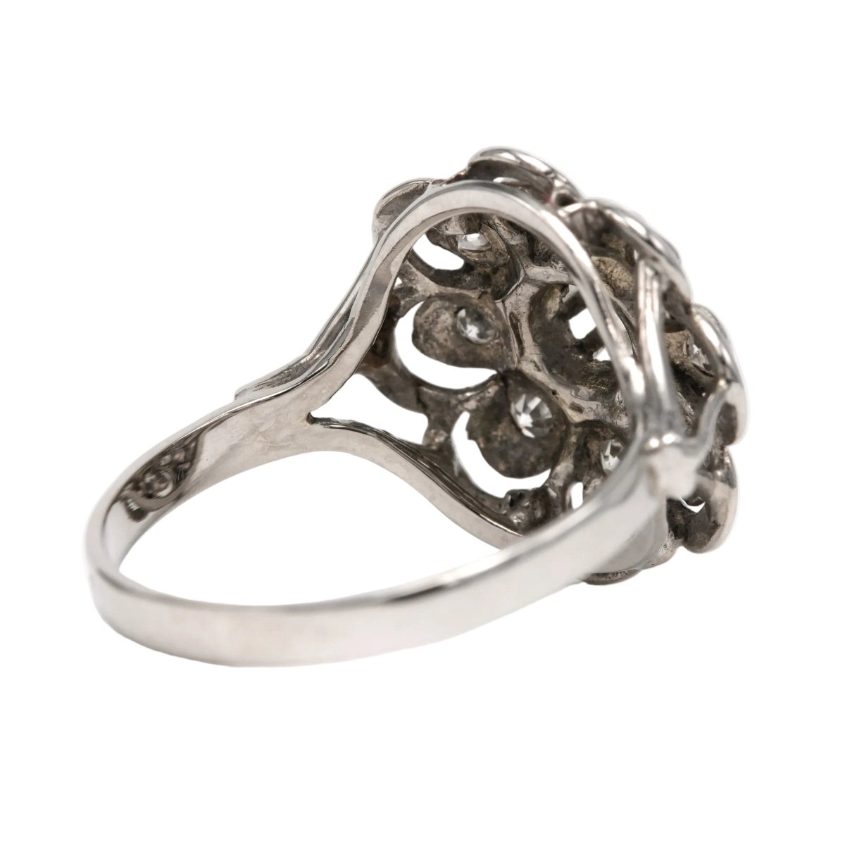 Bague Marguerite en or blanc et diamants - Castafiore