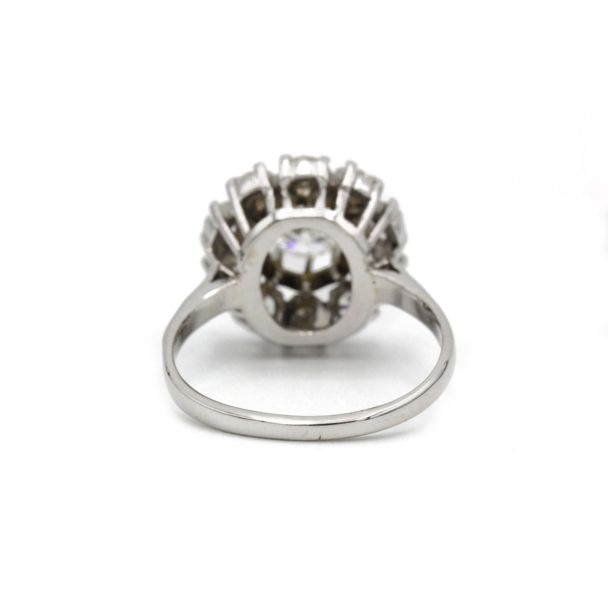 Bague Marguerite en or blanc et diamants - Castafiore