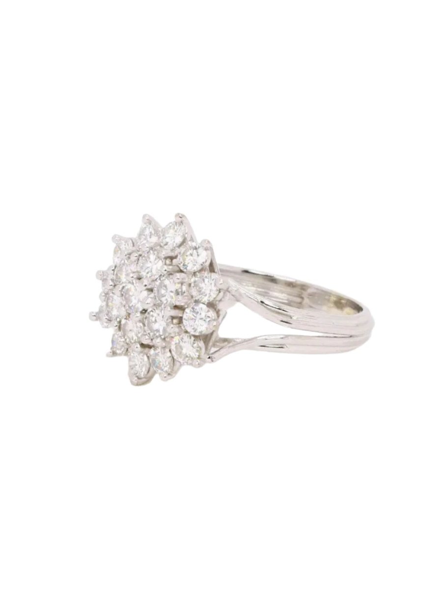 Bague Marguerite en or blanc et diamants - Castafiore